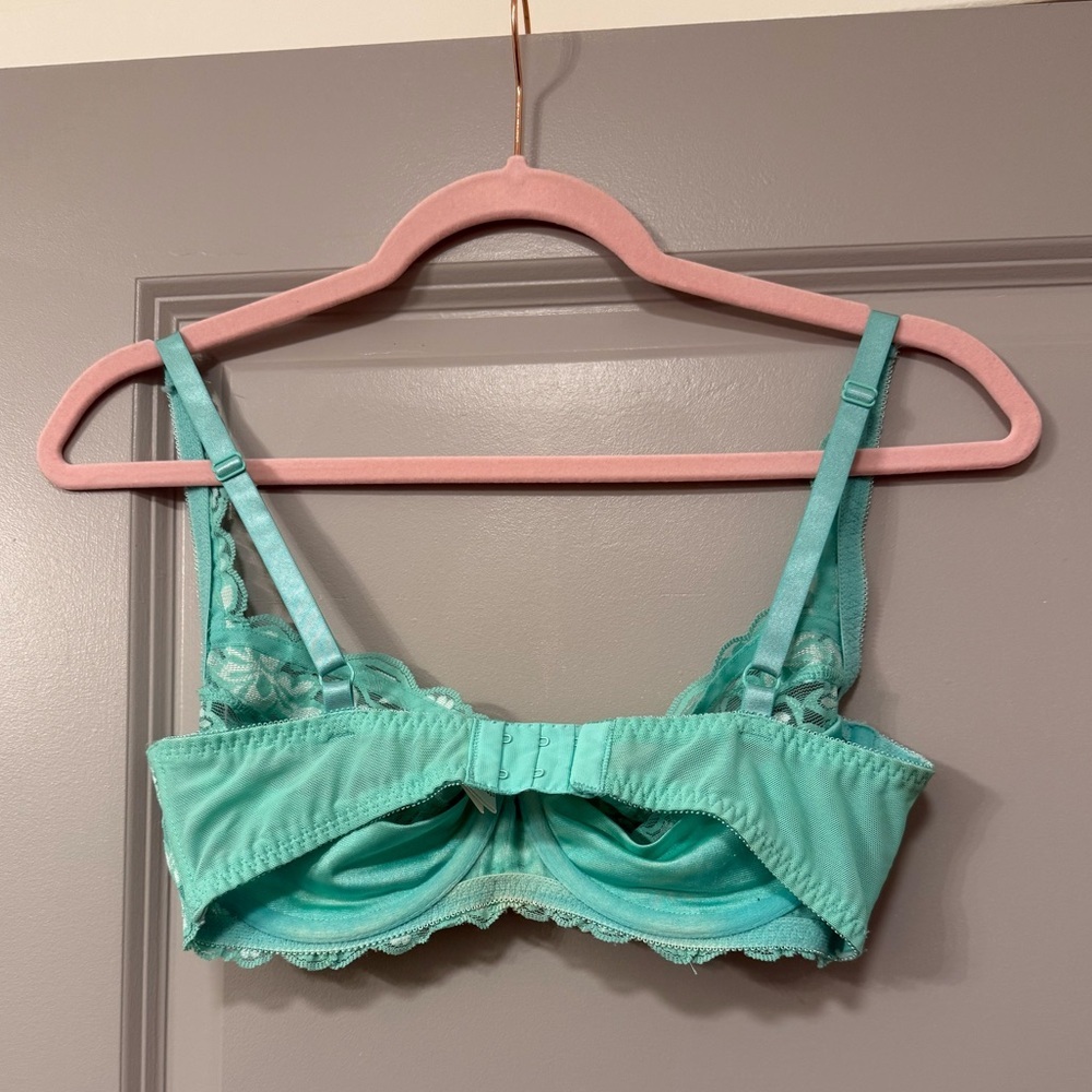 Frederick’s of Hollywood Unlined Lace Bra 34DD Mint Green Underwire - Picture 2 of 3